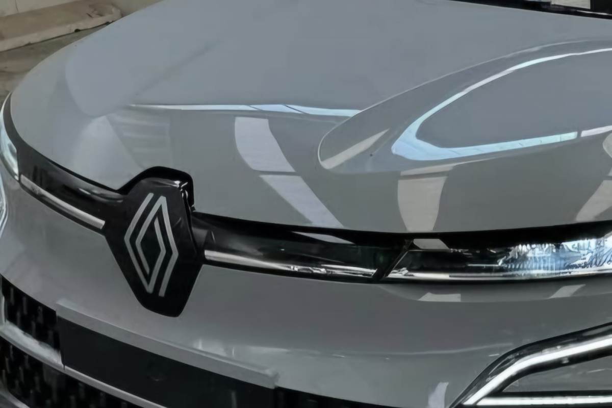 Renault Megane E-Tech novità