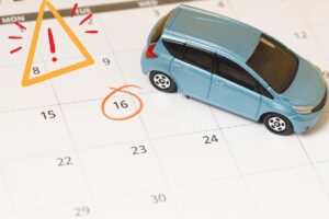 modellino auto e calendario