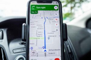 google maps in auto