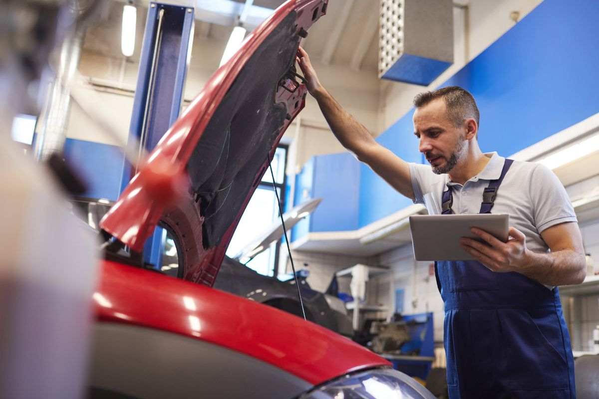 Auto controllata in officina