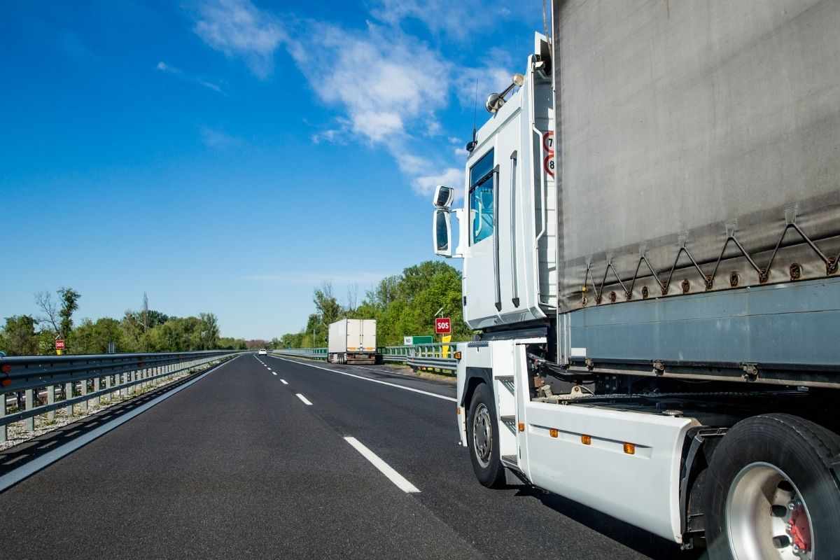 Camion in autostrada
