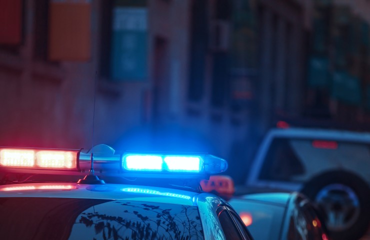 Le sirene di un'auto della polizia