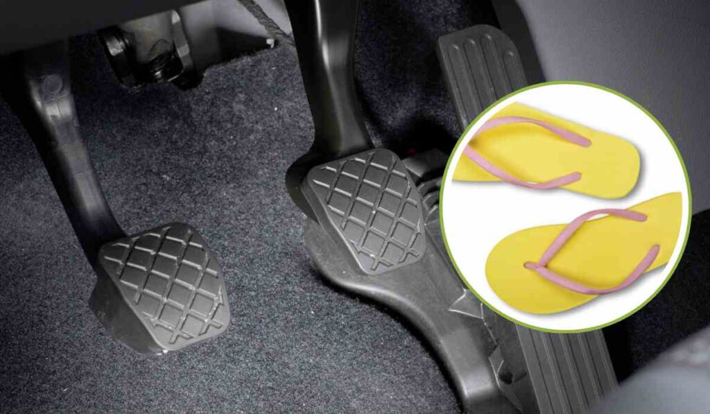 I pedali di un'auto e degli infradito