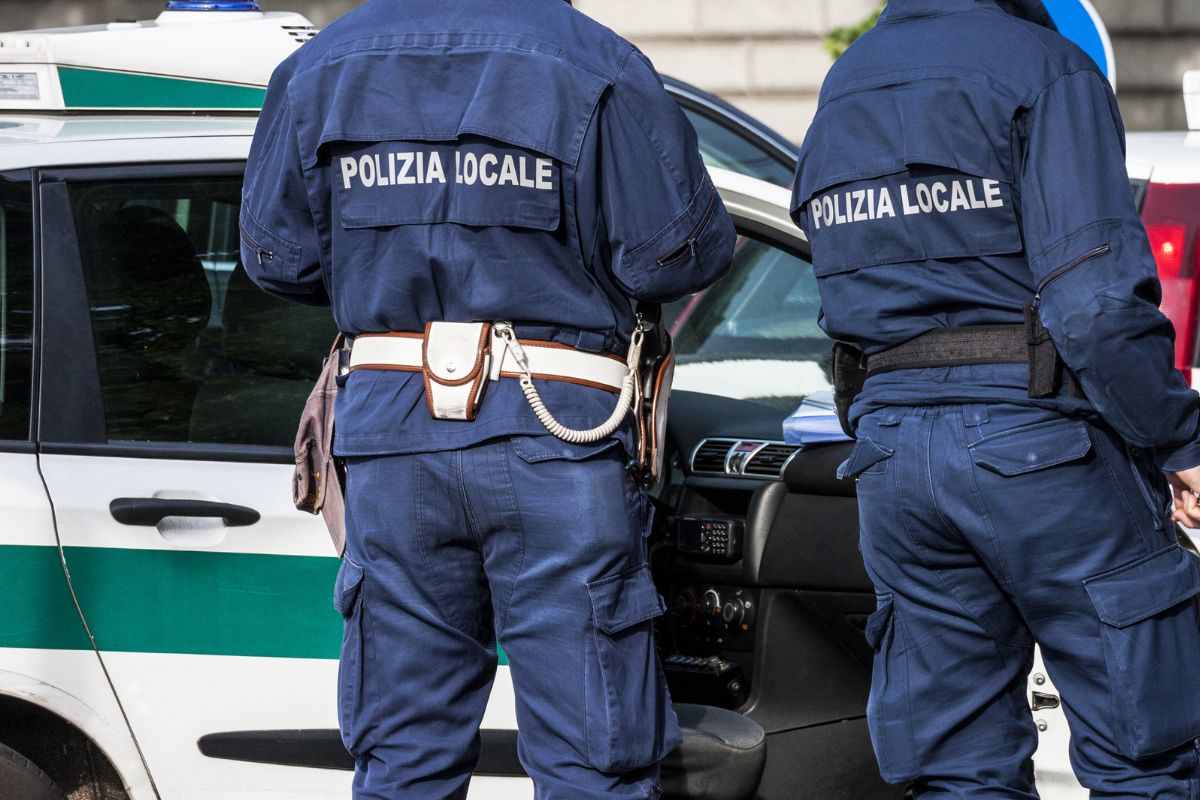 Polizia Locale in un posto di blocco