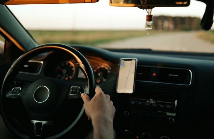 L'abitacolo di un'auto