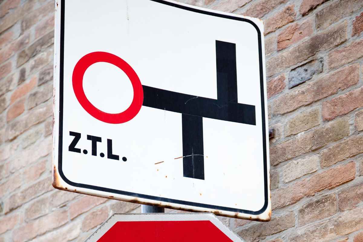 Segnaletica ZTL in città