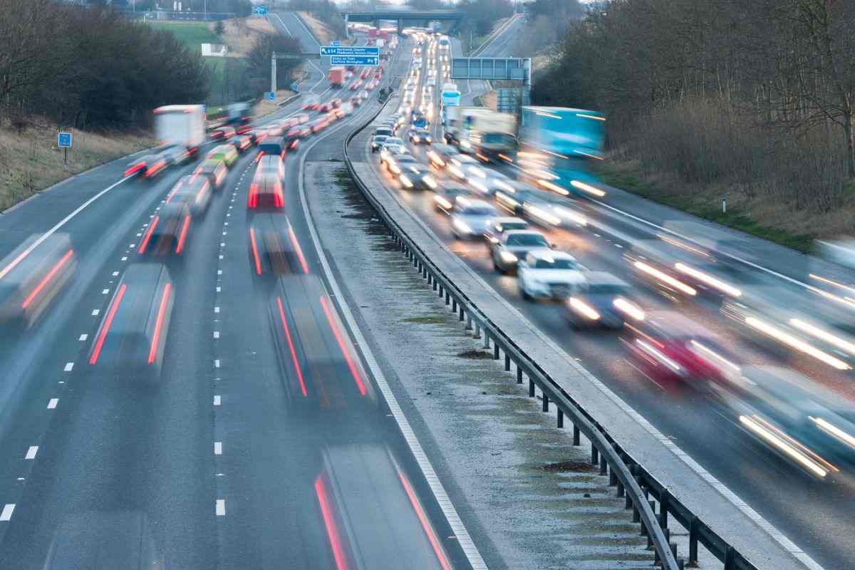 Traffico elevato in autostrada